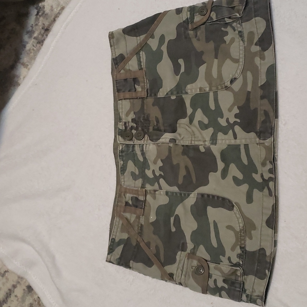 Camo cargo mini skirt